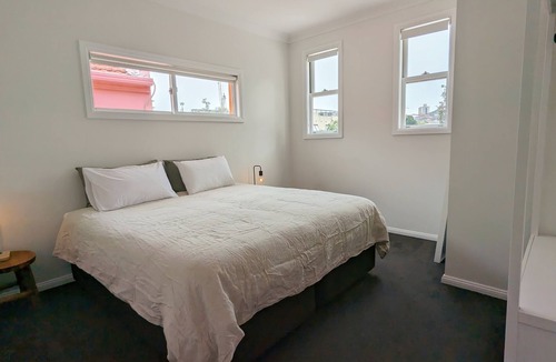Bondi Beach House | Jet Flamingo Villas