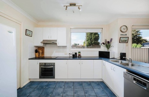 Central Mudgee House | Jewel on Lewis Central Mudgee Haven near Wineries