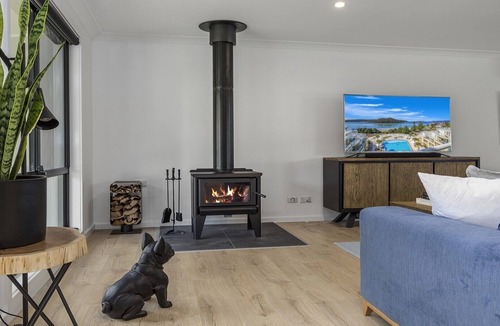 Pearl Beach House | JEWELLERS RETREAT @ PEARL BEACH