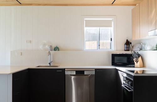 Arrawarra Headland Apartment | Jim & Dots Beachside Escape