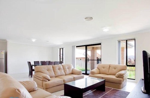 Jindabyne House | Jindabyne Executive