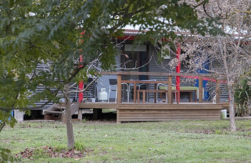 Tallarook Cabin | Jocks Cabin country getaway (Pet friendly)
