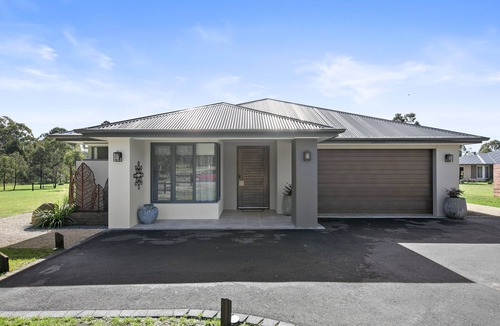Pokolbin House | Joeys Crossing - Pokolbin Hunter Valley