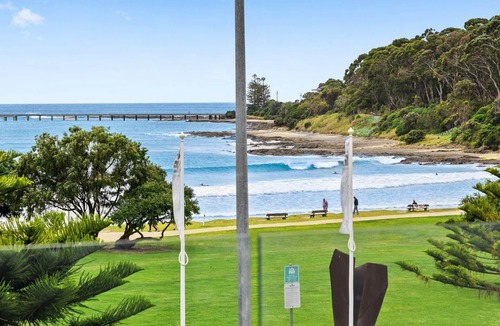 Lorne Apartment | Joy Apartment 4 - Brand New Beachfront Apartment, Views, Linen, WIFI and More