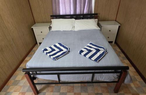Jurien Bay Ski Chalet | Jurien Bay View Bungalows - Beach View 6, 8 Hill Street