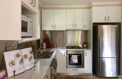 Portarlington House | K&M Beach House your getaway