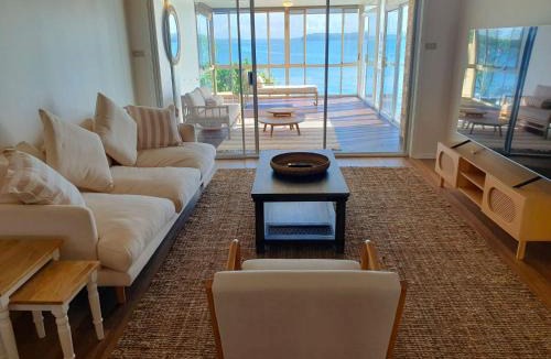 Sunshine House | Kabine Waterfront Lakehouse in Sunshine
