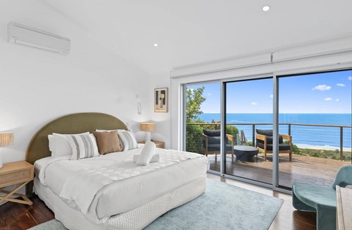 Killcare Heights House | Kalani at Killcare - ocean views