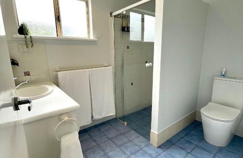Kingscote Apartment | Kangaroo Island Seabright Garden Cottage