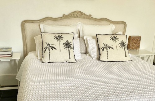 Waterhouse Cottage | Karatta Beach Cottage - Marina and Beach Frontage