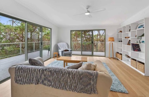 Guerilla Bay House | Kareelah