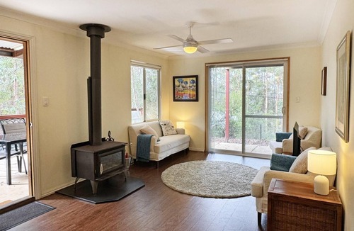 Shadforth House | Karri Views: Walk to inlet, Close to town and Bibbulmun Track