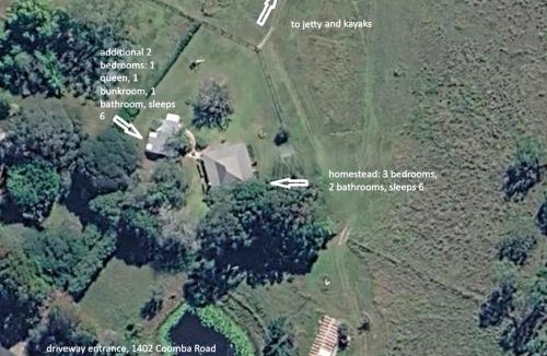 Coomba Bay House | Katandra Homestead, farm on the lake, close to beaches and national park