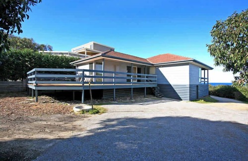 Eastern View House | Kawana I Amazing location with ocean views!