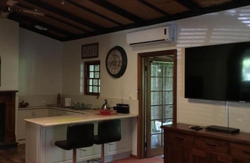 Old Reynella House | Kentia Palms