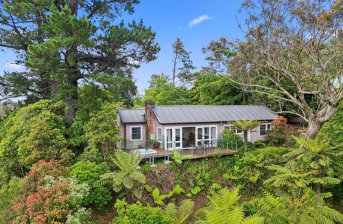 Katoomba House | Khandala Cottage - New out door spa installed with the best view