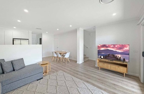 Wagga Wagga Apartment | Kincaid@234 - lux townhouse