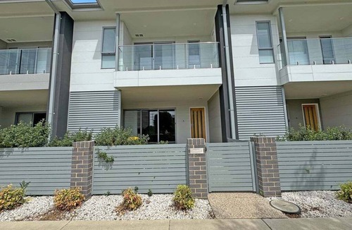 Wagga Wagga Apartment | Kincaid@234 - lux townhouse