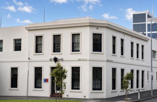 Melbourne Central Business District House | King St - Affordable Central City Room