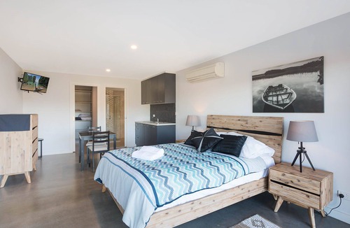 Eden House | Kingfisher Retreat @ Eden Cove 3+ nights (5 Bedroom)