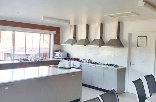 Sandy Bay Apartment | Knowledge Lodge, cozy studio apartment 1