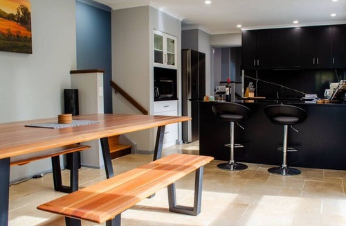 Tanunda House | Koblenz Haus - “Heart of the Barossa” - (New Mgmt)