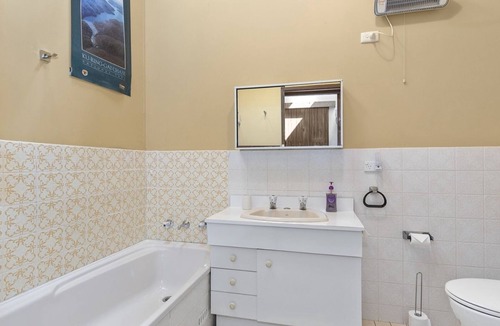 Pearl Beach House | KOORAWATHA @ PEARL BEACH PET FRIENDLY