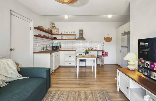 Jindabyne Apartment | Kooringa - Lake Views Central Jindabyne Air-Con BBQ