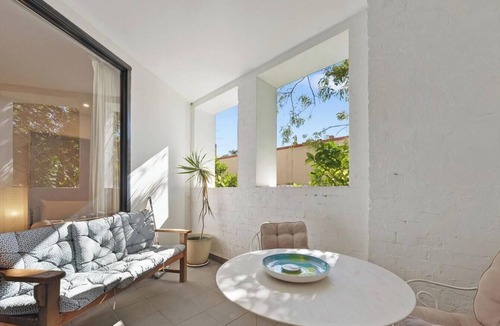 Glebe Apartment | KozyGuru | Glebe | Bright and Trendy City Sanctuary