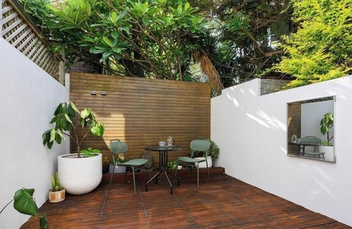 Newtown House | KozyGuru | Newtown | Elegant Urban Sanctuary