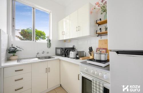 Potts Point Apartment | KozyGuru | Potts Point | Stylish Inner-City Studio