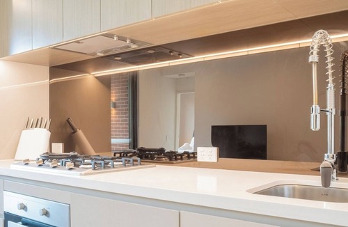 Roseville Apartment | KozyGuru | Roseville | Modern Leafy Retreat