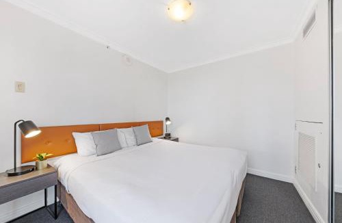 Haymarket Apartment | KOZYGURU | Sydney CBD | Lovely 2 Bedroom APT with Amazing City View