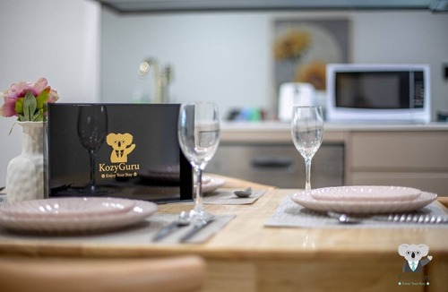 Wentworth Point Apartment | KozyGuru | Wentworth Point | 2B Cosy Apt