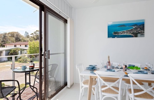 Nelson Bay Apartment | Krait Court, 1 6-8 Krait Cl - great 2 bedroom unit close to little beach