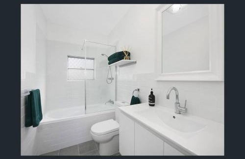 Central Mudgee House | Kuzman Cottage in the Heart of Mudgee