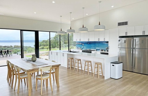 Hay House | Kwoorabup Views: Luxury home with inlet views