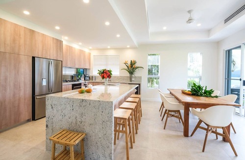 Hamilton Island Villa | La Bella Waters 3 Hamilton Island - Oceanviews, golf buggy and transfers