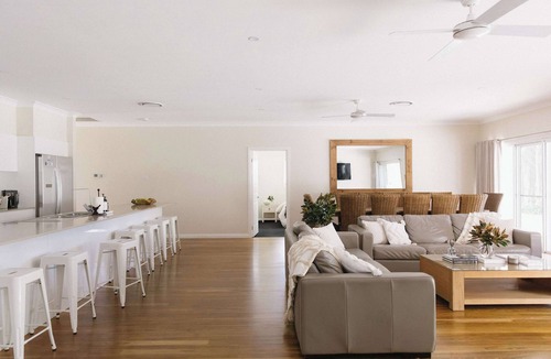 Pokolbin House | La Capella Estate | Sleeps 18