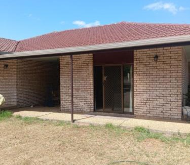 Bakers Creek House | La Maison Gloucester