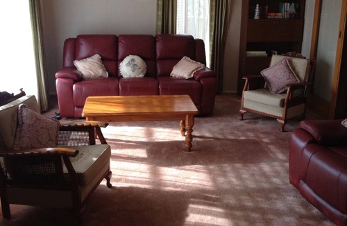 Kingscote House | Laceys Holiday House