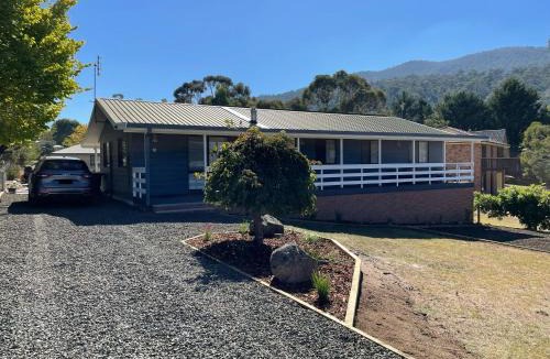 Kalkite House | Lake Jindabyne Lodge