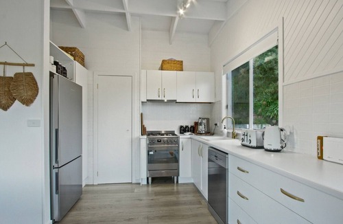 Metung House | Lake Metung | Modern Lake House Escape