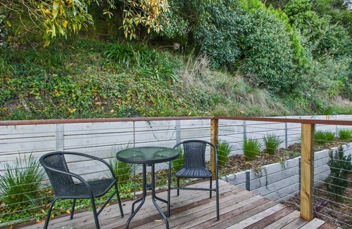 Metung House | Lake Metung | Modern Lake House Escape
