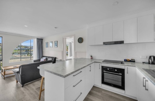 Merimbula Apartment | Lake View - Aquarius 2 Bedroom Apt