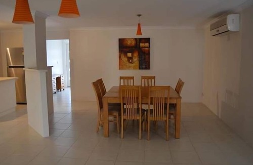 Lakelands House | Lakeland's Get Away Home