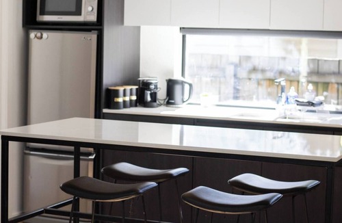 Lake Wendouree House | Lakes Edge 1 - 2BR Close to Lake