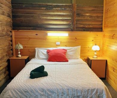 Lakes Entrance House | Lakes Entrance Log Cabins