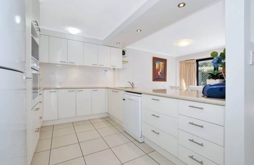 Mooloolaba Apartment | Lamer 1 Beach Access Courtyard Apt