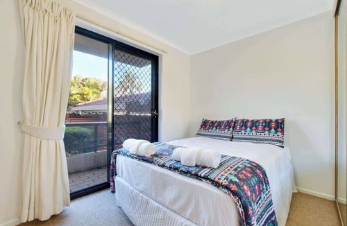 Mooloolaba Apartment | Lamer 1 Beach Access Courtyard Apt